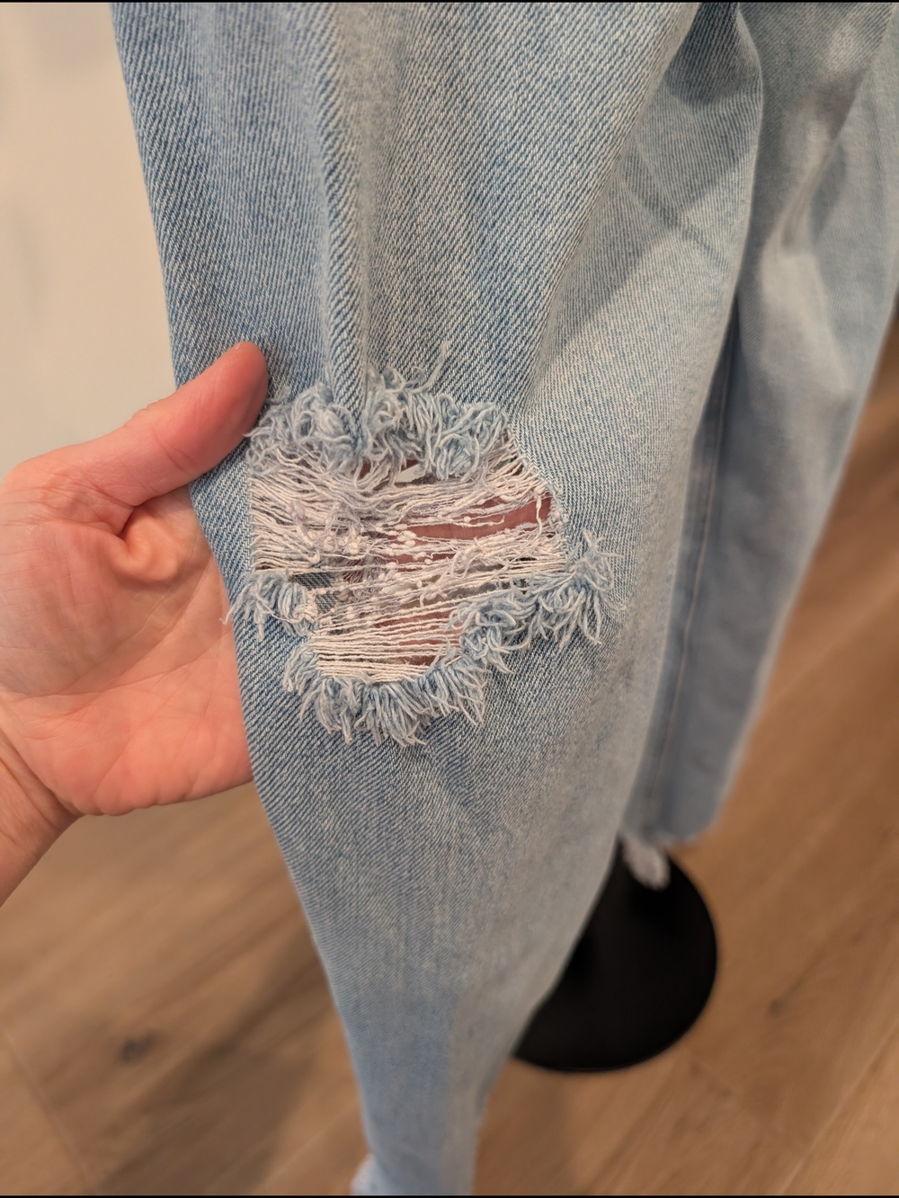American Eagle Outfitters Light Blue Distressed Boyfriend Jeans Size 00 Stretch - Picture 8 of 11